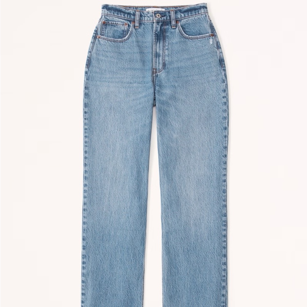 NEW + NEVER WORN! Abercrombie & Fitch Loose High Rise Curve love jeans